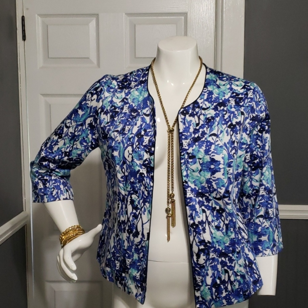 CHRISTOPHER & BANKS 97% COTTON BLAZER